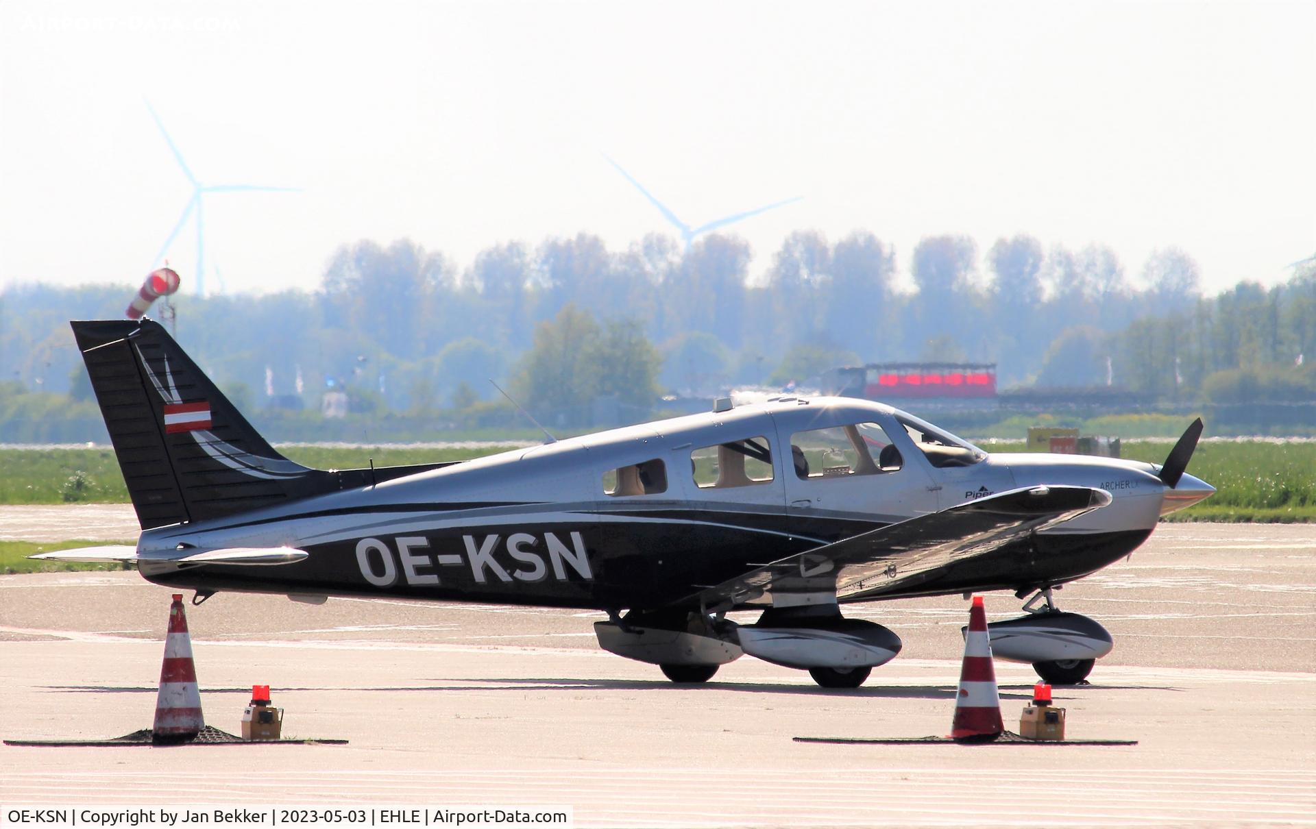 OE-KSN, , Lelystad Airport