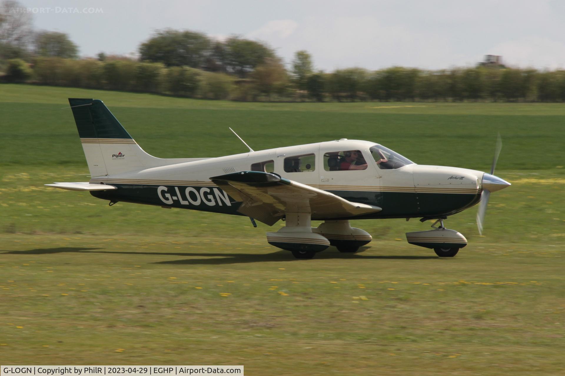 G-LOGN, 1999 Piper PA-28-181 Cherokee Archer III C/N 2843279, G-LOGN 1999 Piper PA-28 Cherokee Archer lll Popham
