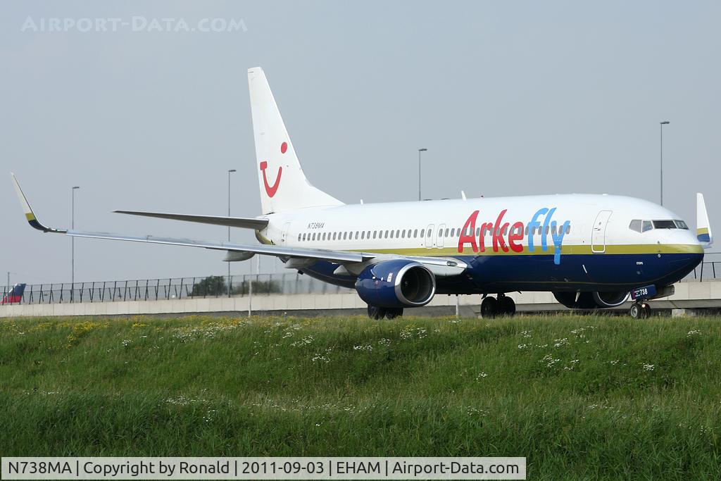 N738MA, 2004 Boeing 737-8Q8 C/N 32799, at spl