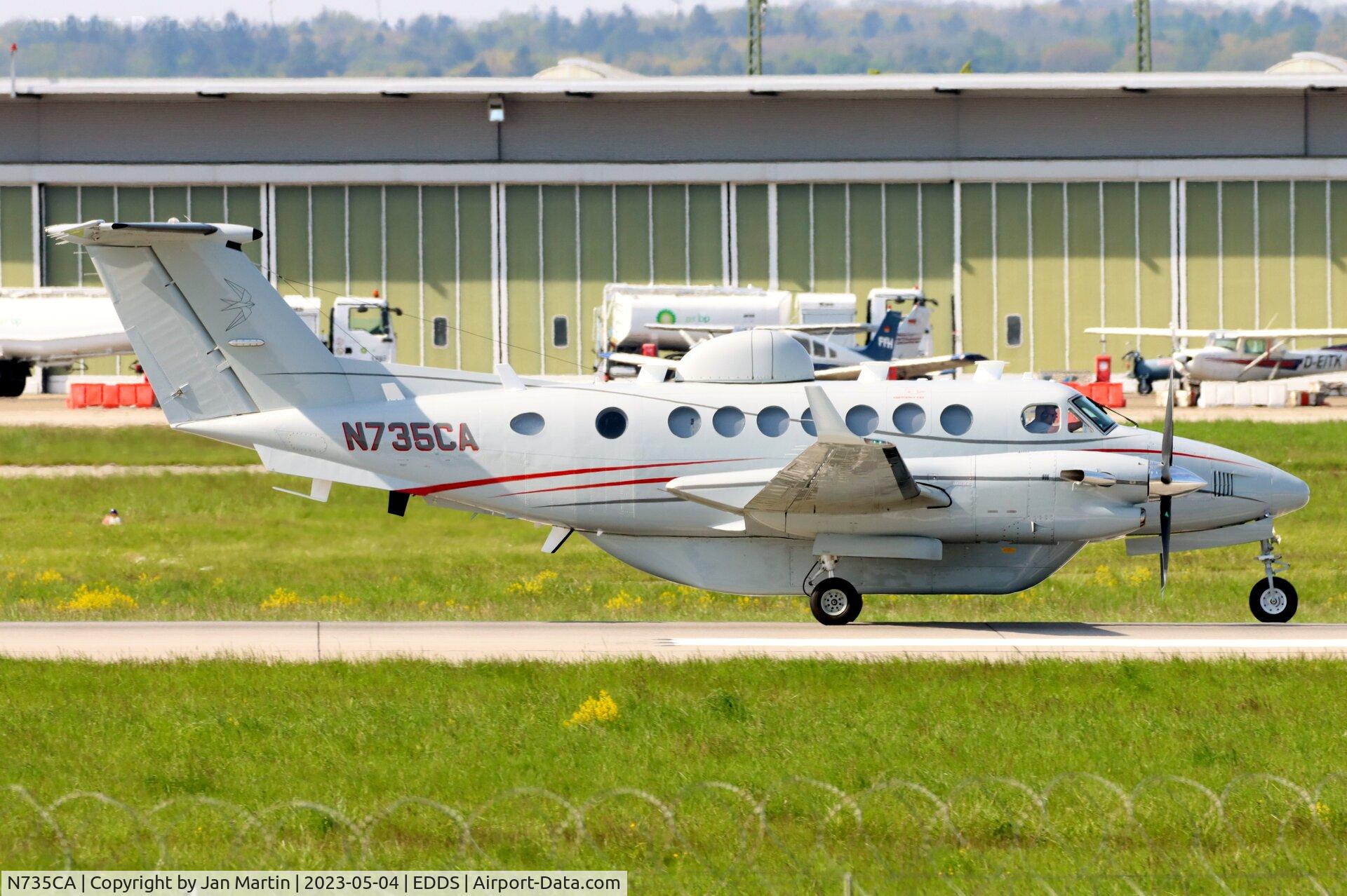 N735CA, 2002 Raytheon Aircraft Company B300 C/N FL-348, After landing