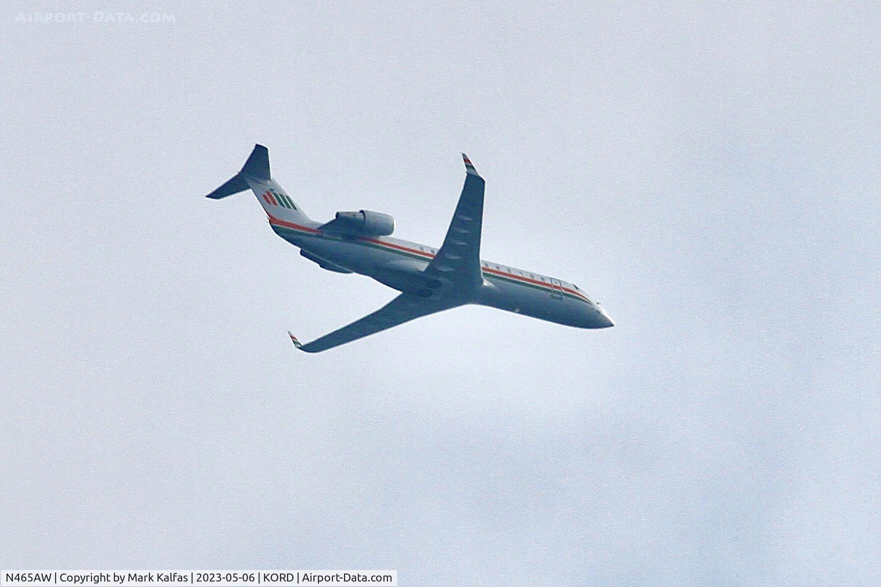 N465AW, 2004 Bombardier CRJ-200LR (CL-600-2B19) C/N 7893, Air Wisconsin/United Express Bombardier CRJ-200LR, N465AW wearing retro Air Wisconsin livery, operating as United #3739 arriving from CAE, on approach to ORD.
