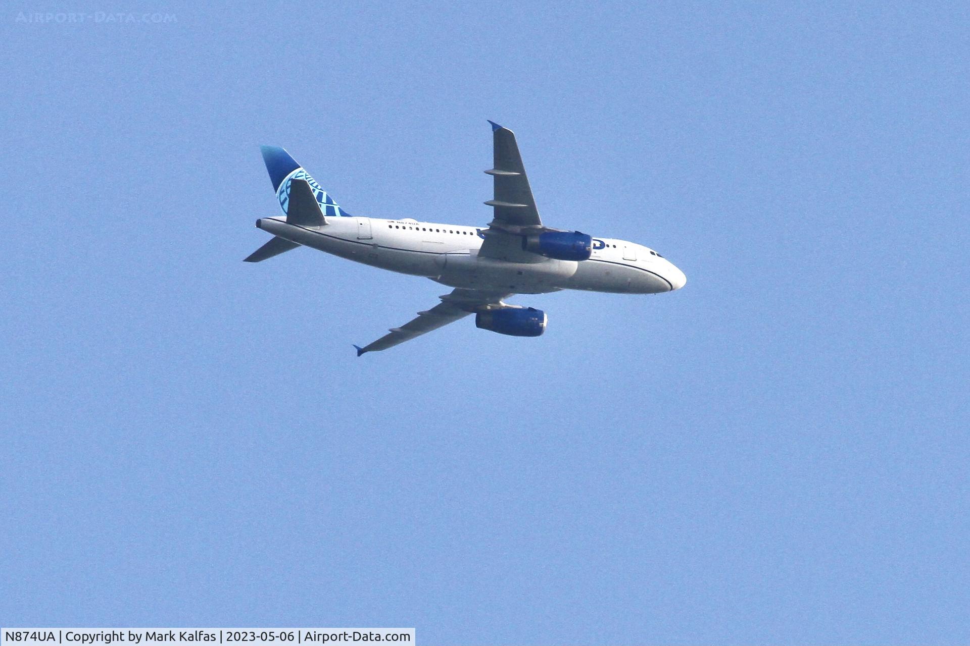 N874UA, 2003 Airbus A319-132 C/N 2008, United Airlines Airbus A319-132, N874UA, UA2422 arriving from NAS at ORD
