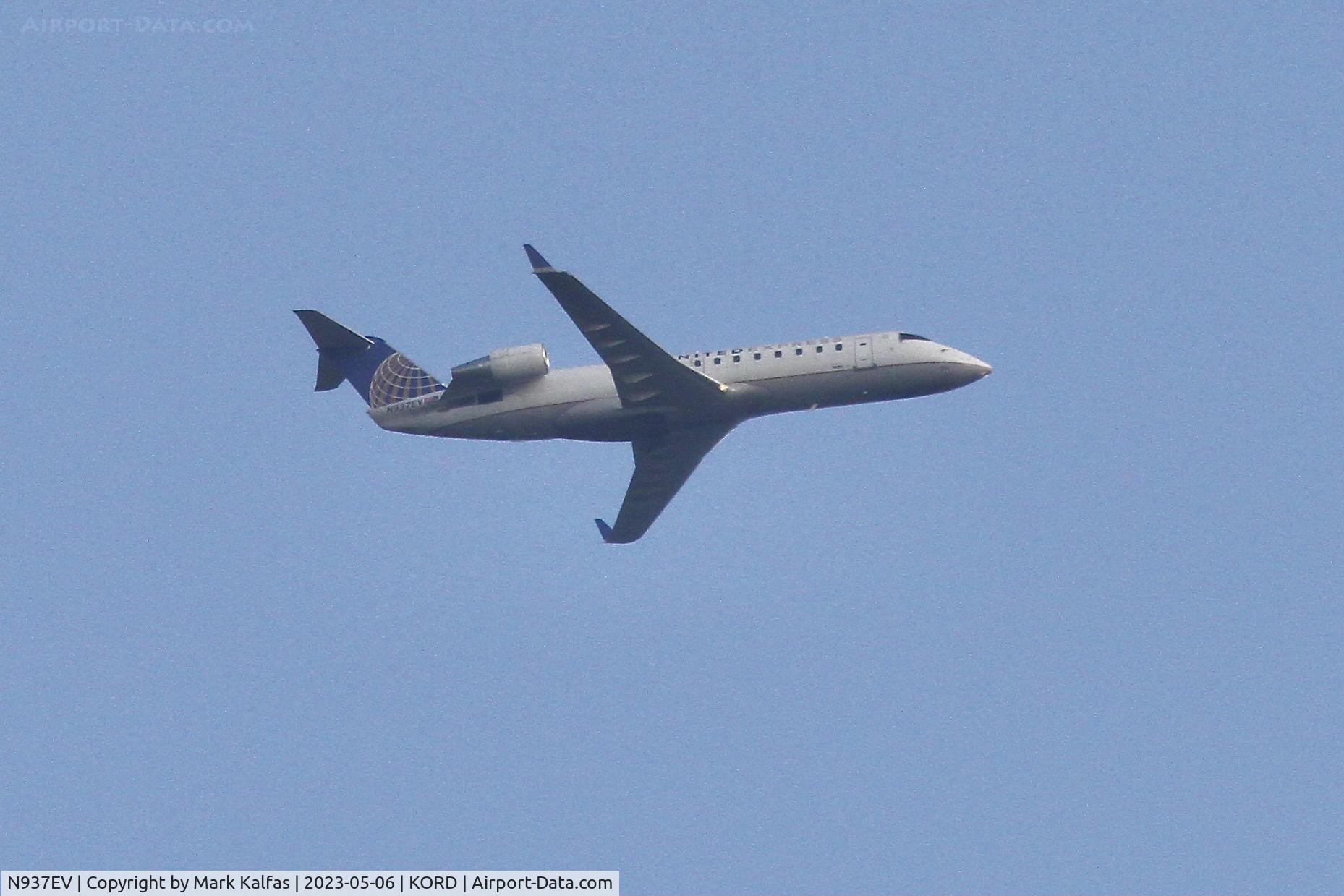 N937EV, 2005 Bombardier CRJ-200ER (CL-600-2B19) C/N 8042, SkyWest/United Express Bombardier CRJ-200ER, N937EV, arriving at ORD from ABE.