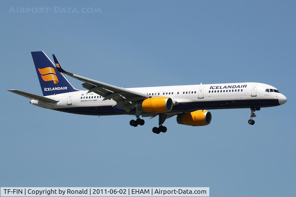 TF-FIN, 1997 Boeing 757-208 C/N 28989, at spl