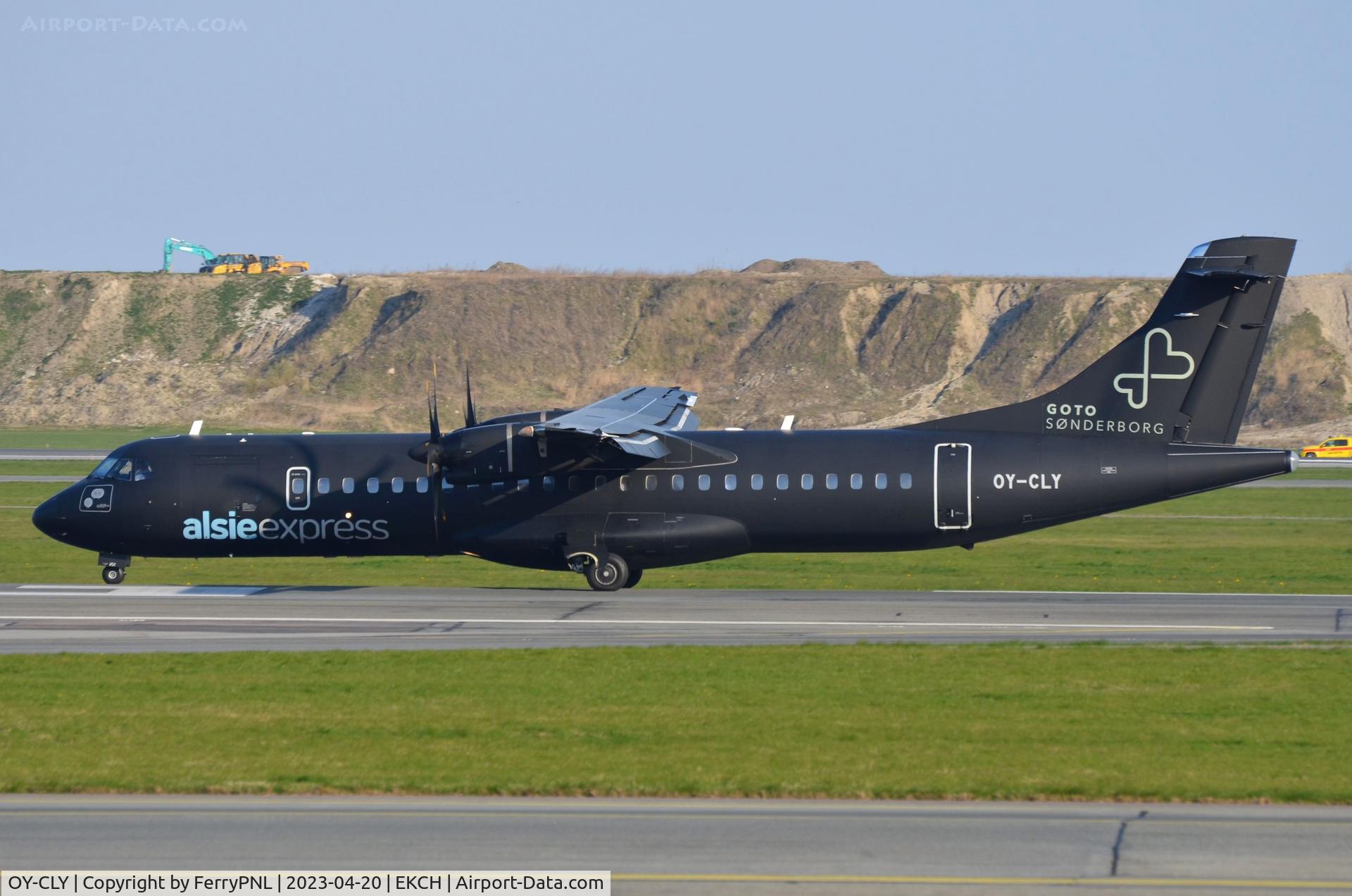 OY-CLY, 2008 ATR 72-212A C/N 799, Air Alsie ATR72 arriving from Sonderborg