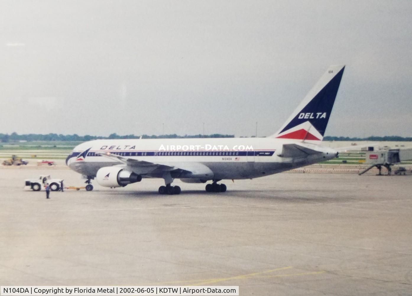 N104DA, 1982 Boeing 767-232 C/N 22216, DAL 762 zx