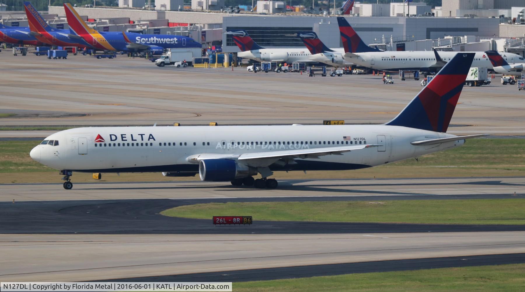 N127DL, 1988 Boeing 767-332 C/N 24077, DAL 763 zx