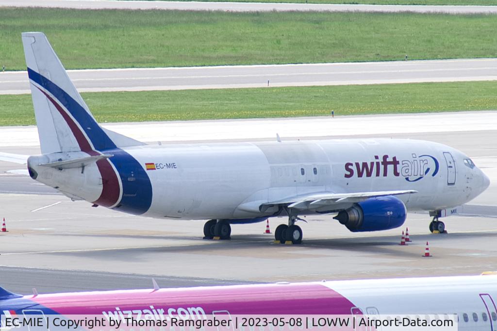 EC-MIE, 1992 Boeing 737-4Y0 C/N 26069, Swiftair Boeing 737-4YO(SF)