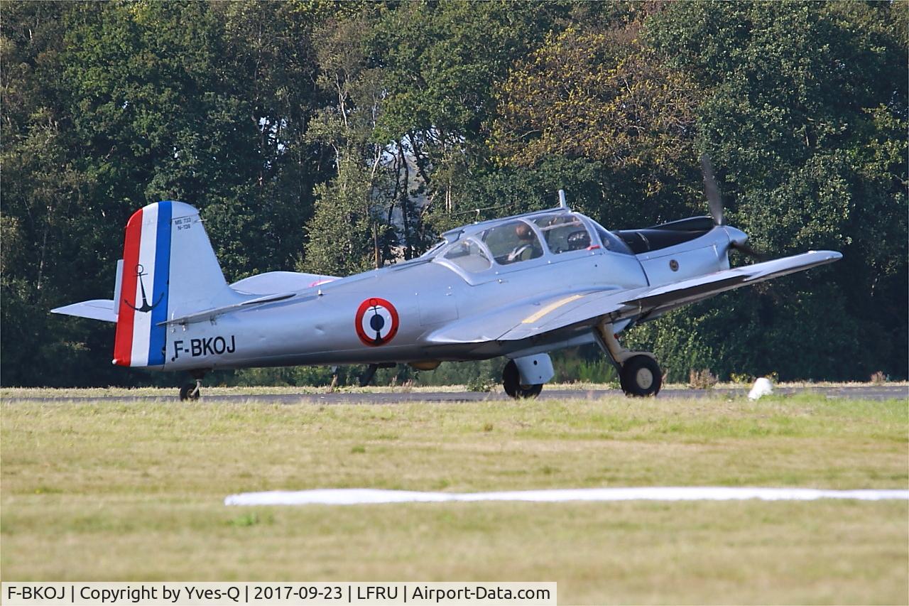 F-BKOJ, Morane-Saulnier MS-733 Alcyon C/N 138, Morane-Saulnier MS-733 Alcyon, Taxiing, Morlaix-Ploujean airport (LFRU-MXN) air show 2017