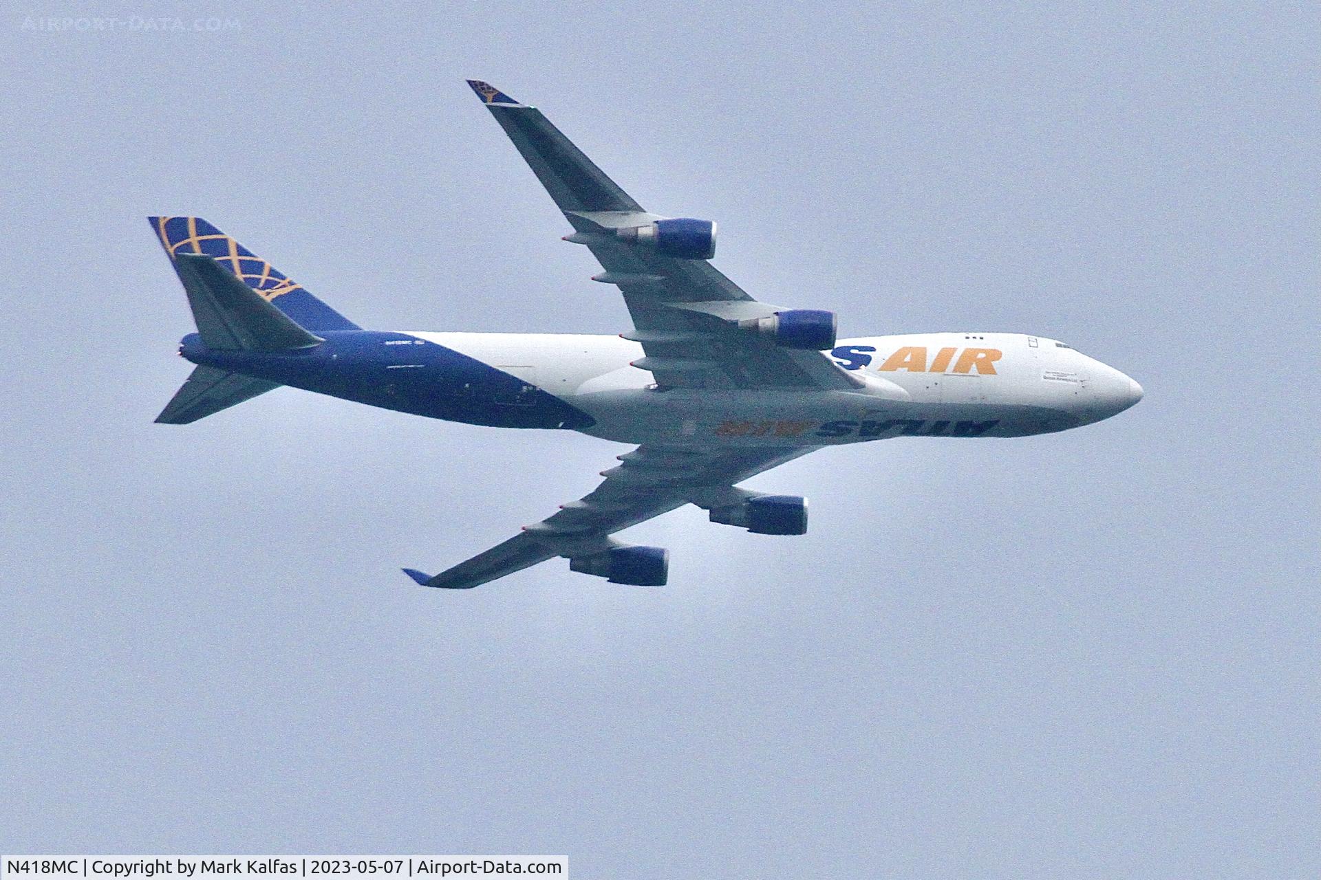 N418MC, 2002 Boeing 747-47UF C/N 32840, Atlas Air B774F N418MC, operating as QFA7554 from JFK to ORD, on approach to O'Hare