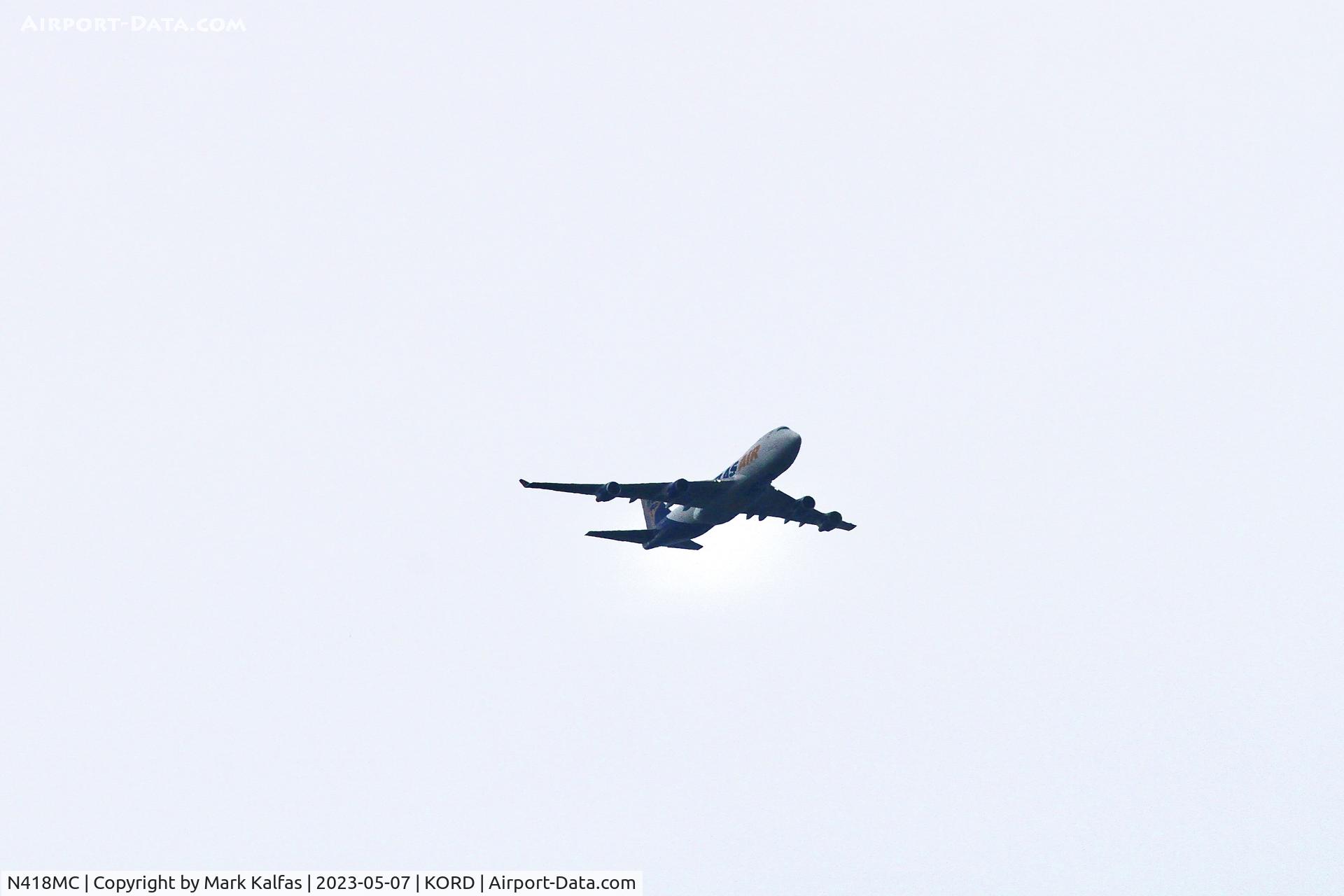 N418MC, 2002 Boeing 747-47UF C/N 32840, Atlas Air B774F N418MC, operating as QFA7554 from JFK to ORD, on approach to O'Hare