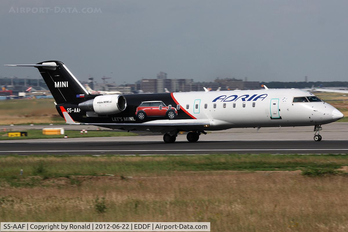 S5-AAF, 1998 Canadair CRJ-200LR (CL-600-2B19) C/N 7272, at fra