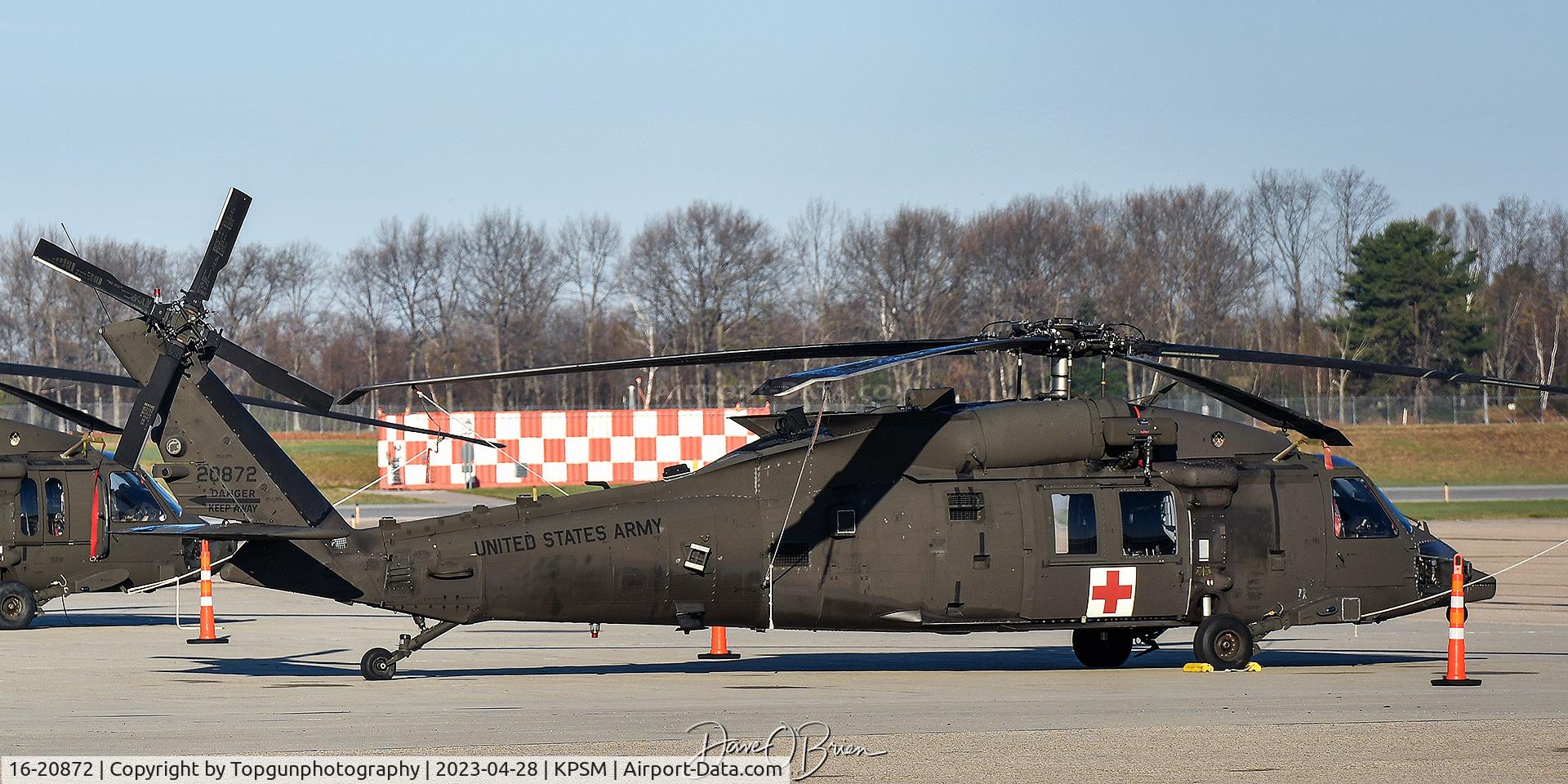 16-20872, 2017 Sikorsky HH-60M Black Hawk C/N 704508, Blackhawk on the deck