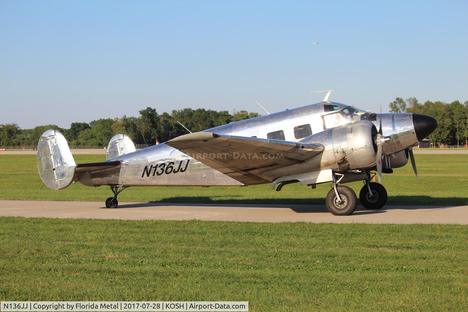 N136JJ, 1957 Beech E18S C/N BA-318, Beech E18S zx