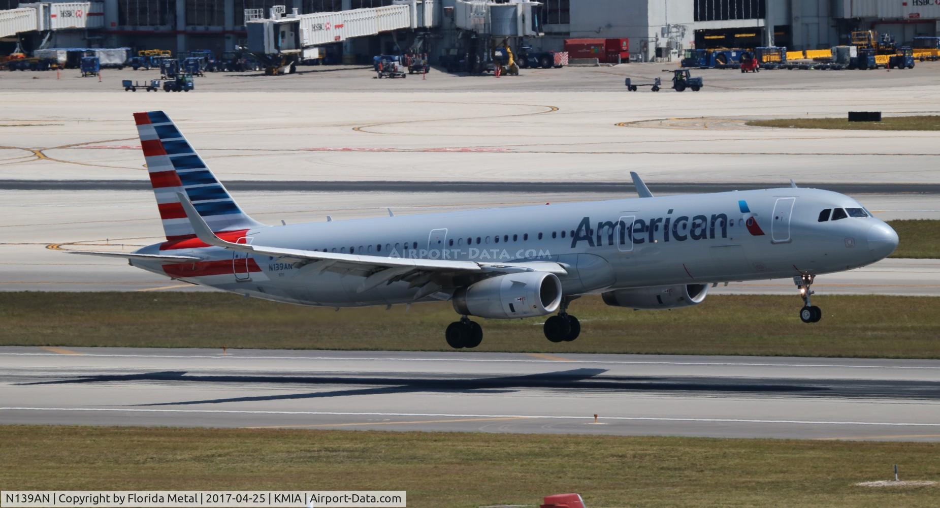 N139AN, 2015 Airbus A321-231 C/N 6687, AAL A321 zx
