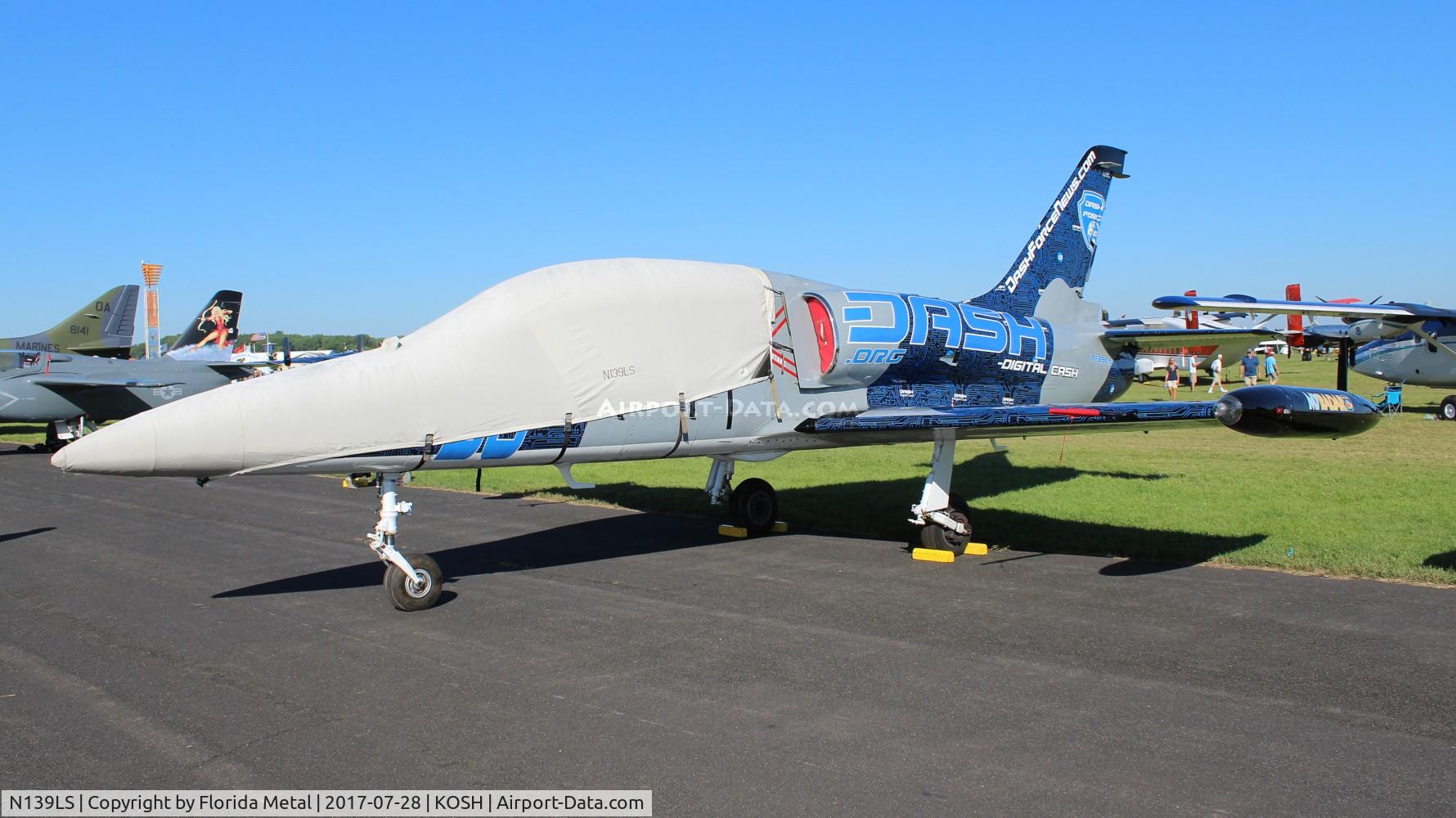 N139LS, 1974 Aero L-39C Albatros C/N 330202, OSH 2017 zx
