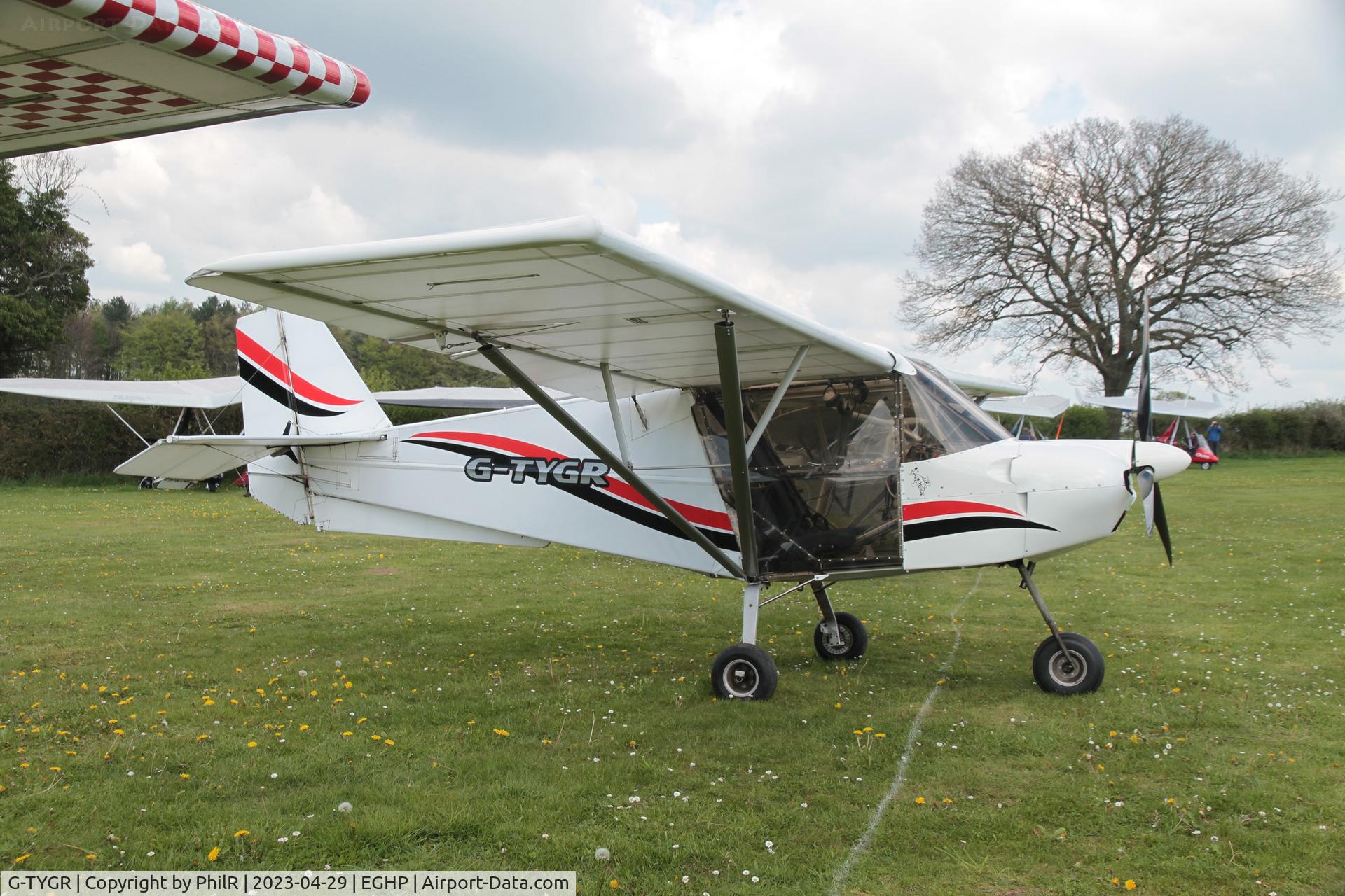 G-TYGR, 2007 Best Off Skyranger 912S(1) C/N BMAA/HB/420, G-TYGR 2007 Skyranger Swift 912S(1) Popham 29.04.23