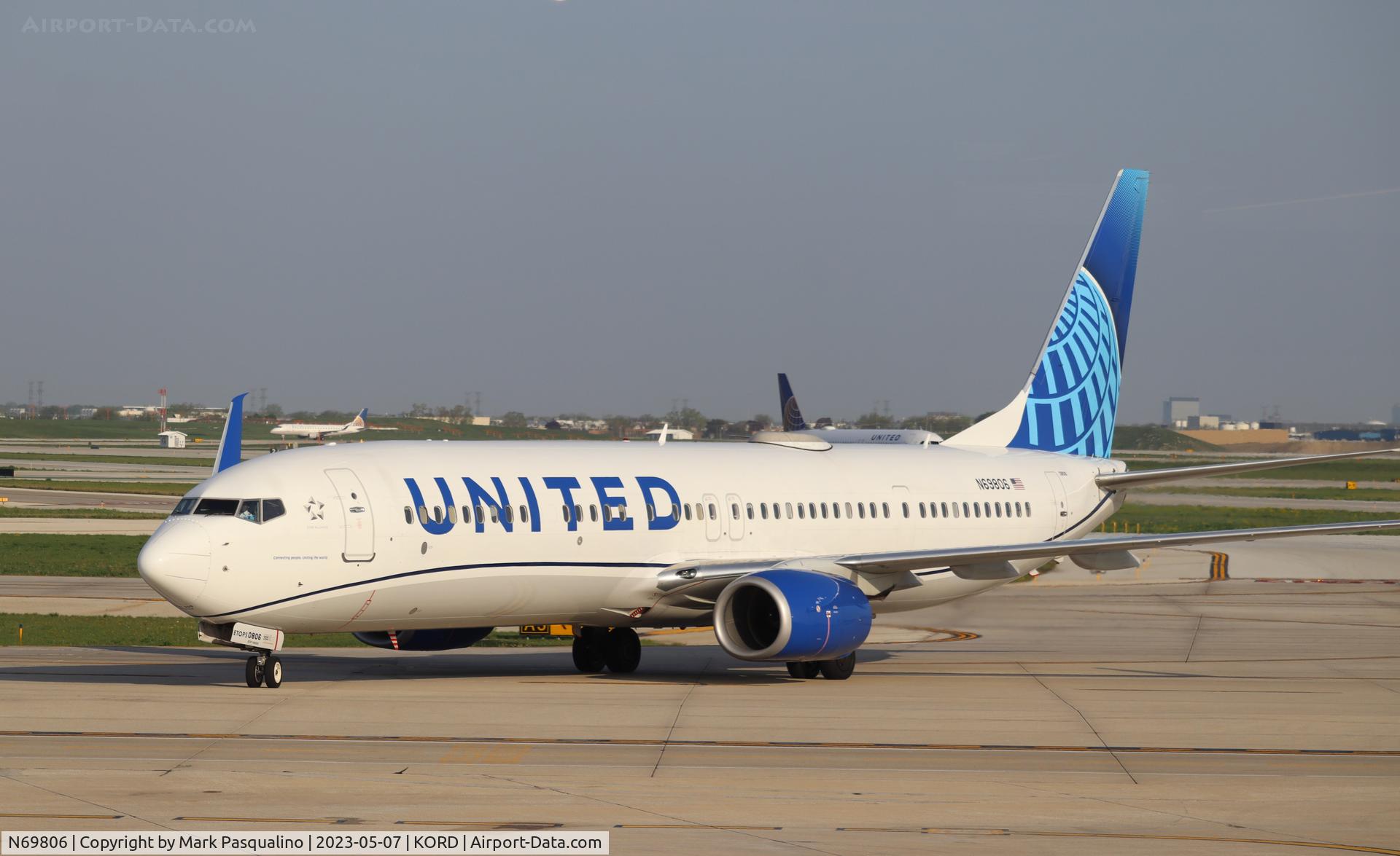 N69806, 2013 Boeing 737-924/ER C/N 42742, Boeing 737-924/ER