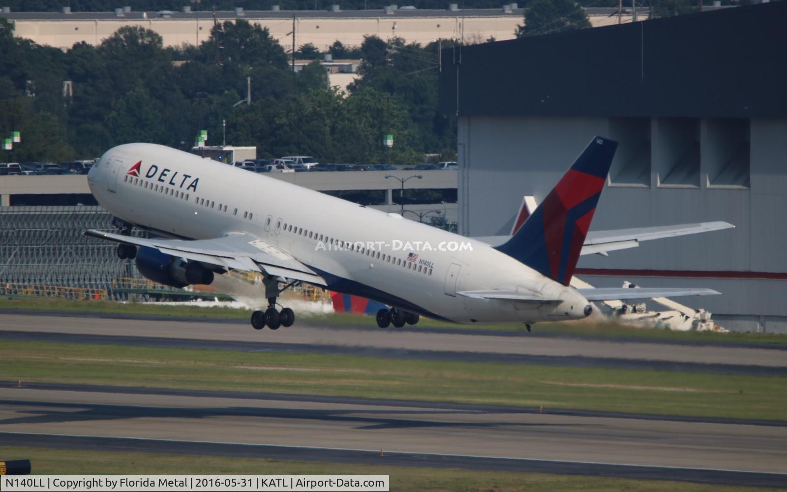 N140LL, 1993 Boeing 767-332 C/N 25988, DAL 763 zx