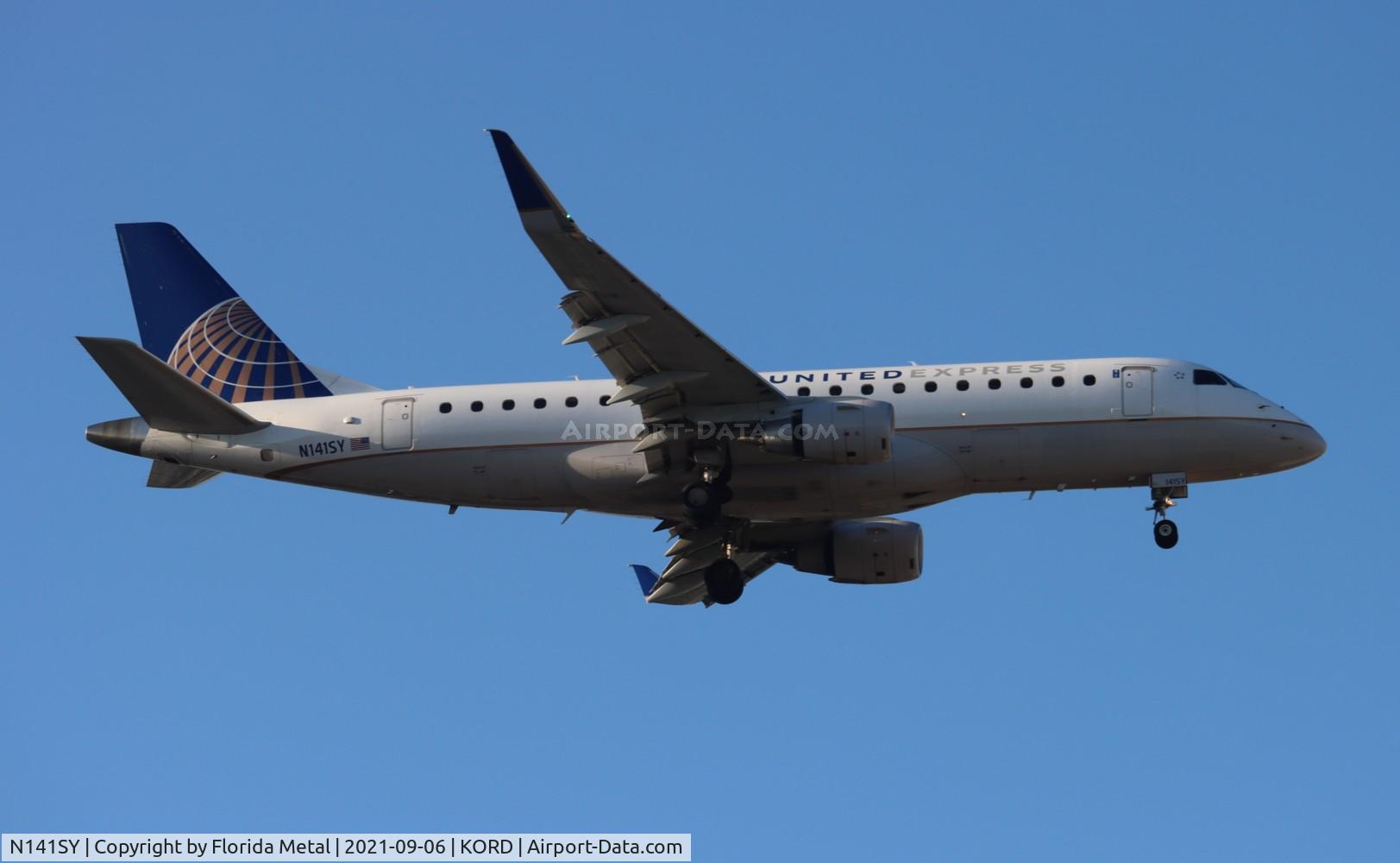 N141SY, 2015 Embraer 175LR (ERJ-170-200LR) C/N 17000472, SKW/UE E175 zx