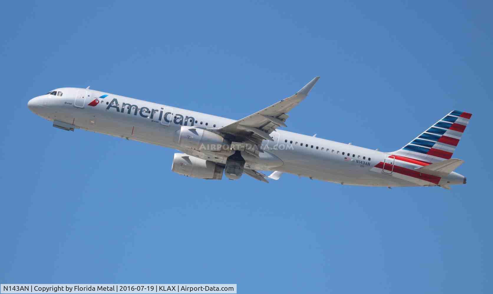 N143AN, 2015 Airbus A321-231 C/N 6745, AAL A321 zx