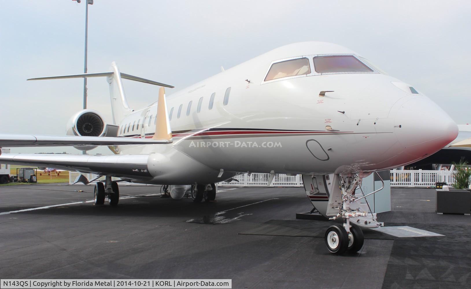N143QS, 2012 Bombardier BD-700-1A10 Global 6000 C/N 9499, NBAA 2014 zx