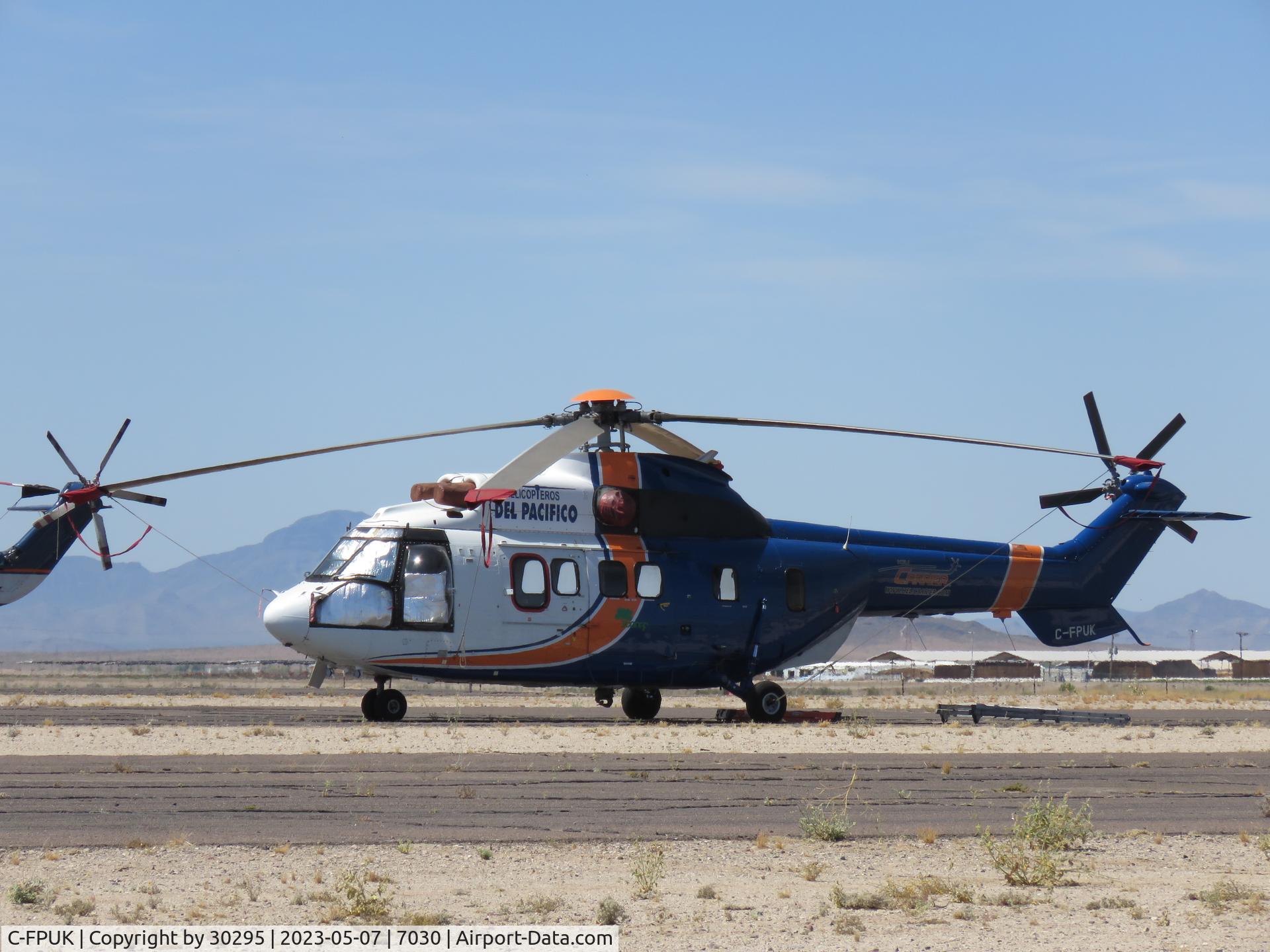 C-FPUK, 1990 Aerospatiale AS-332L-1 Super Puma C/N 2319, Parked