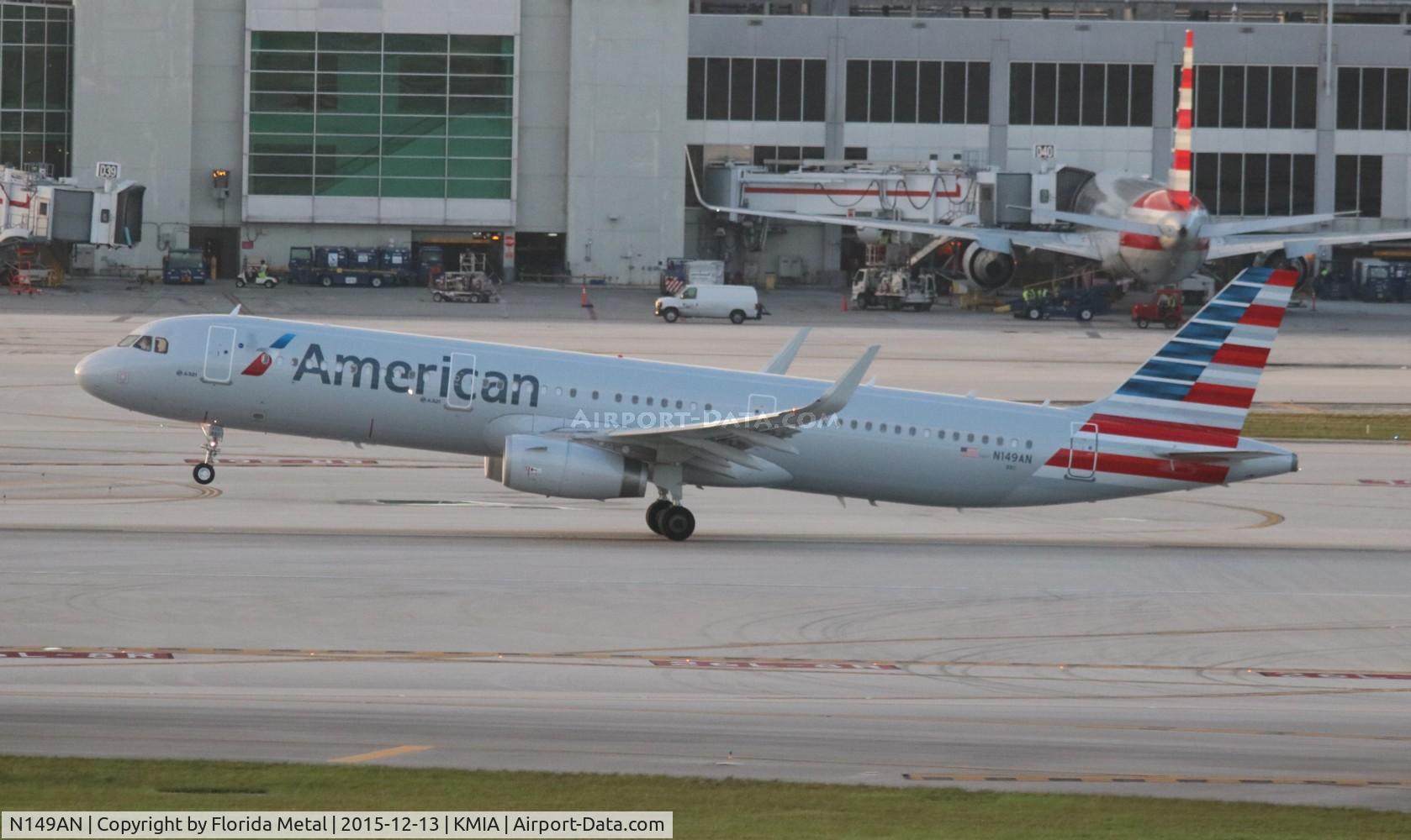 N149AN, 2015 Airbus A321-231 C/N 6812, AAL A321 zx