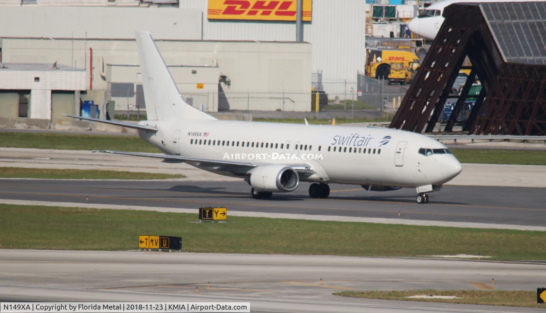 N149XA, 1993 Boeing 737-484 C/N 27149, Xtra 737-400 zx