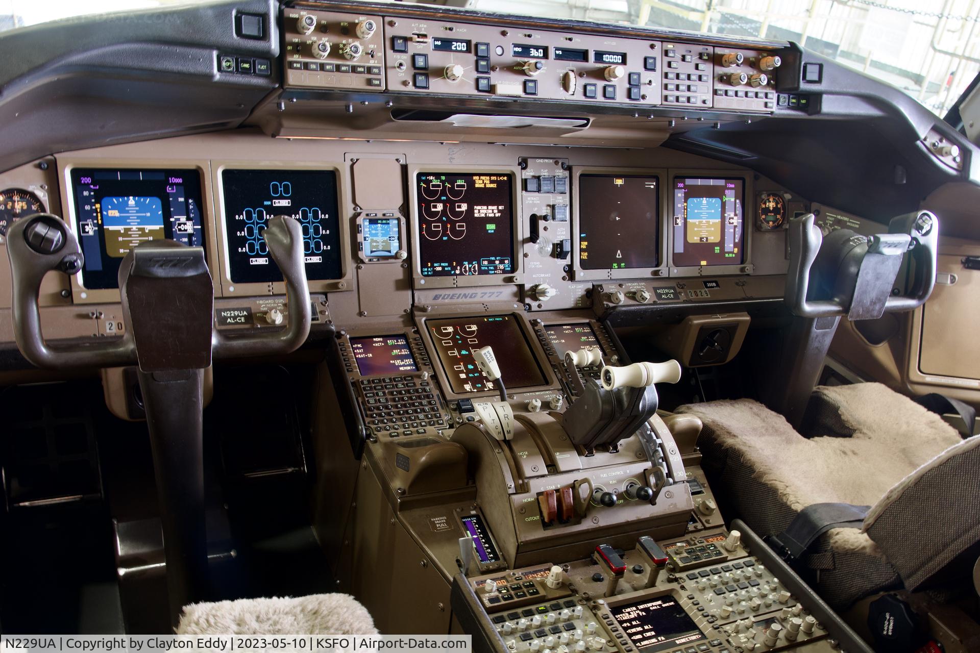 N229UA, 2002 Boeing 777-222 C/N 30557, Flightdeck SFO 2023.