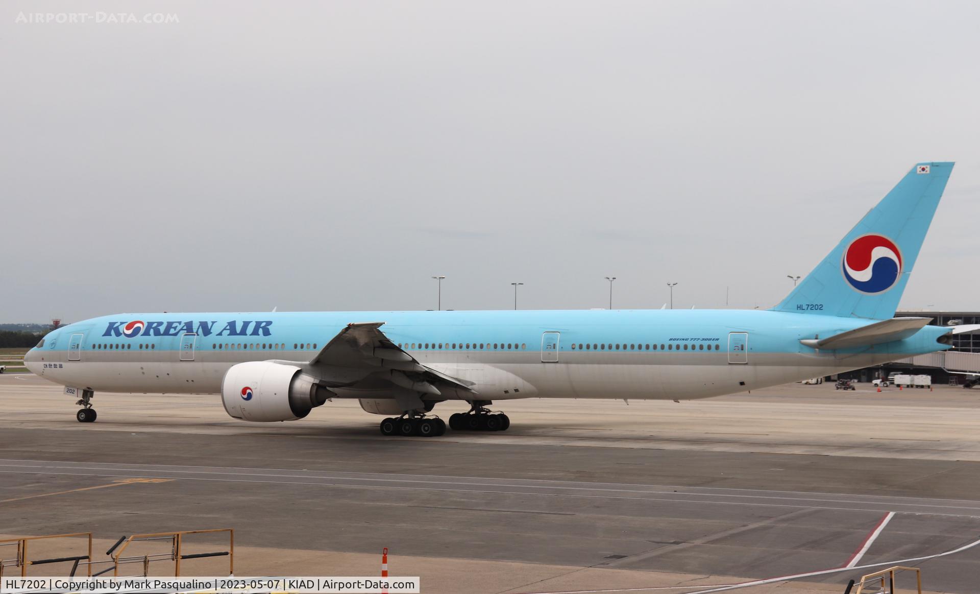 HL7202, 2018 Boeing 777-3B5(ER) C/N 60377, Boeing 777-3B5/ER