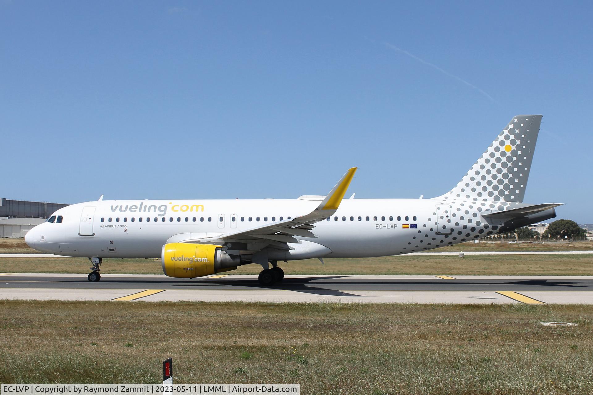 EC-LVP, 2013 Airbus A320-214 C/N 5587, A320 EC-LVP Vueling