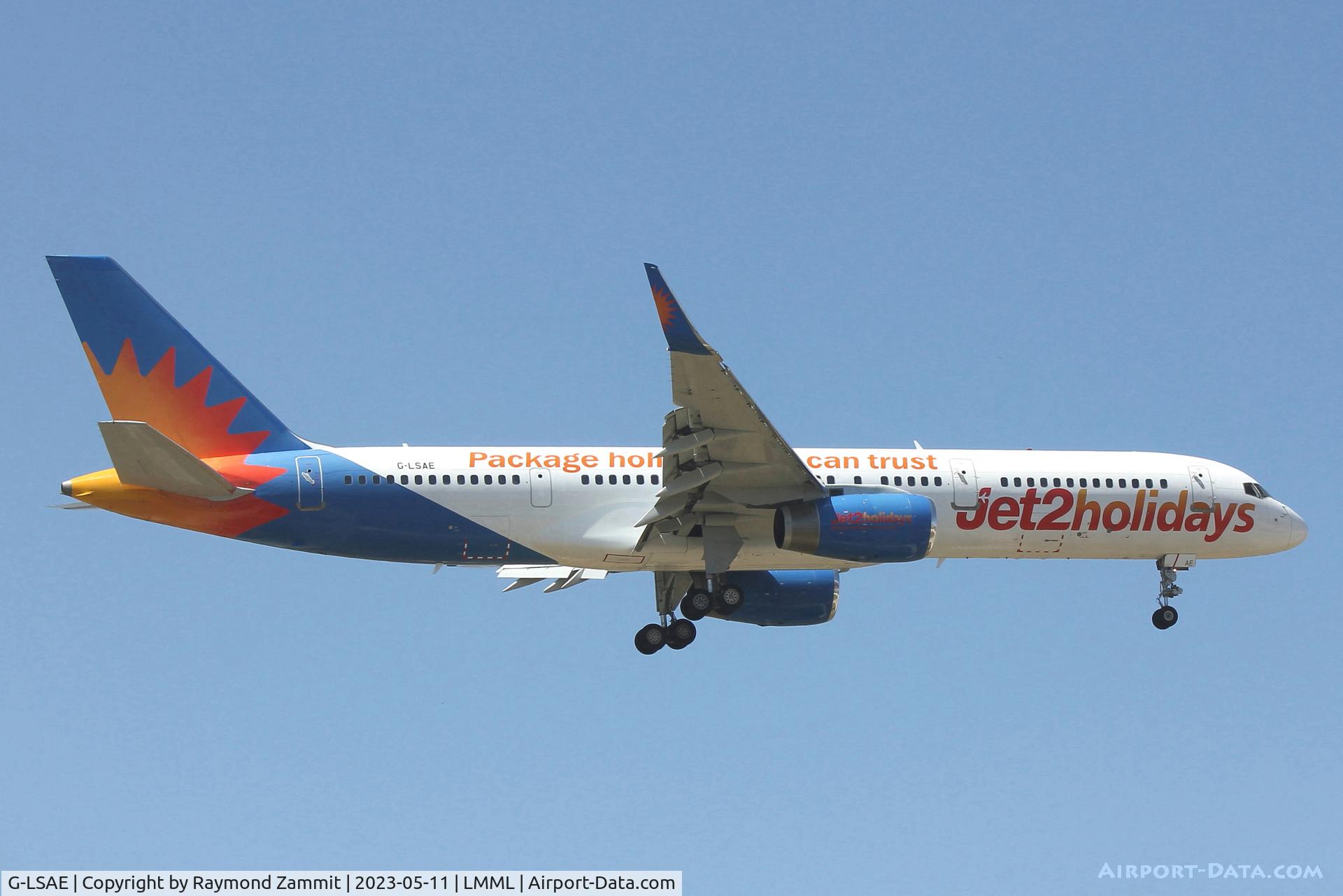 G-LSAE, 1988 Boeing 757-27B C/N 24135, B757 G-LSAE Jet2Com