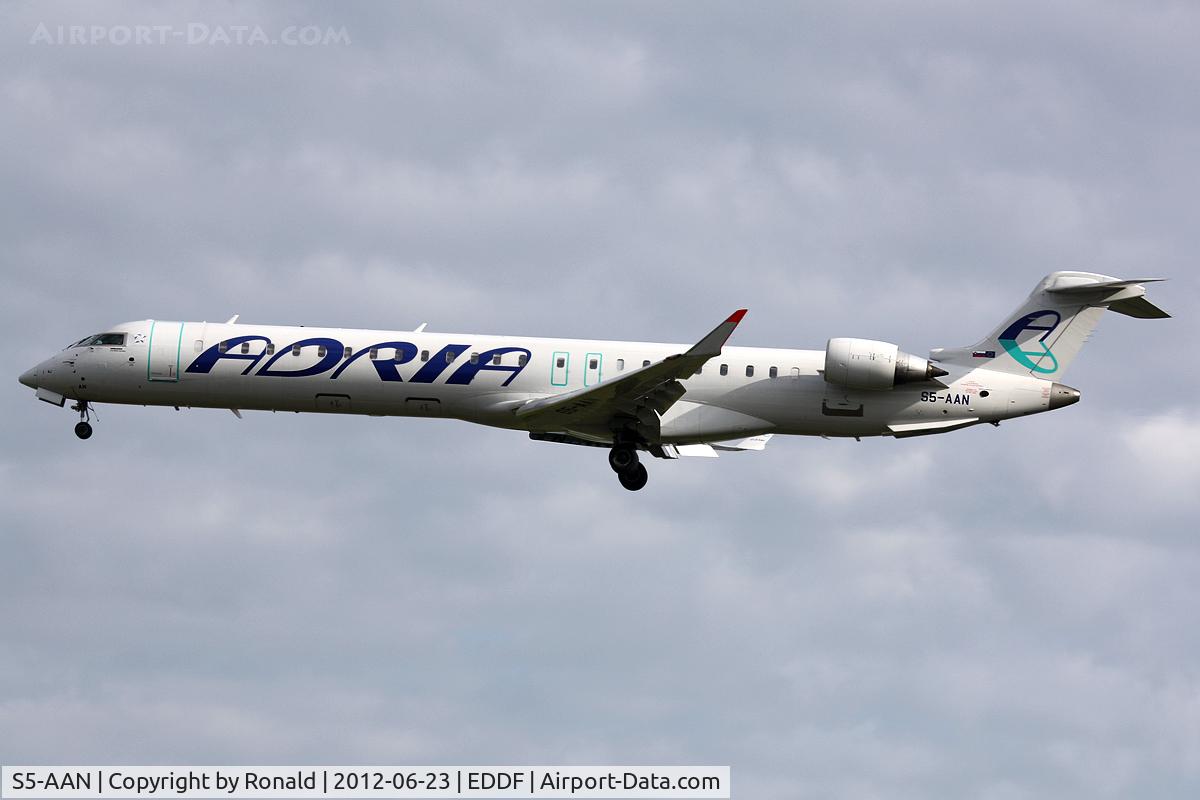 S5-AAN, 2008 Bombardier CRJ-900 NG (CL-600-2D24) C/N 15207, at fra