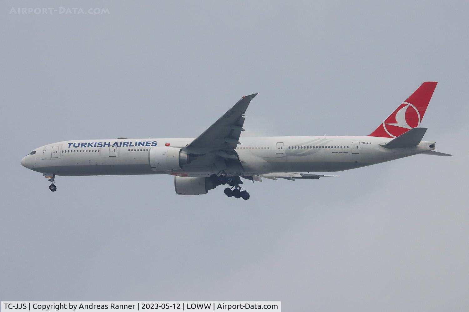 TC-JJS, 2014 Boeing 777-3F2/ER C/N 44117, Turkish Airlines Boeing 777