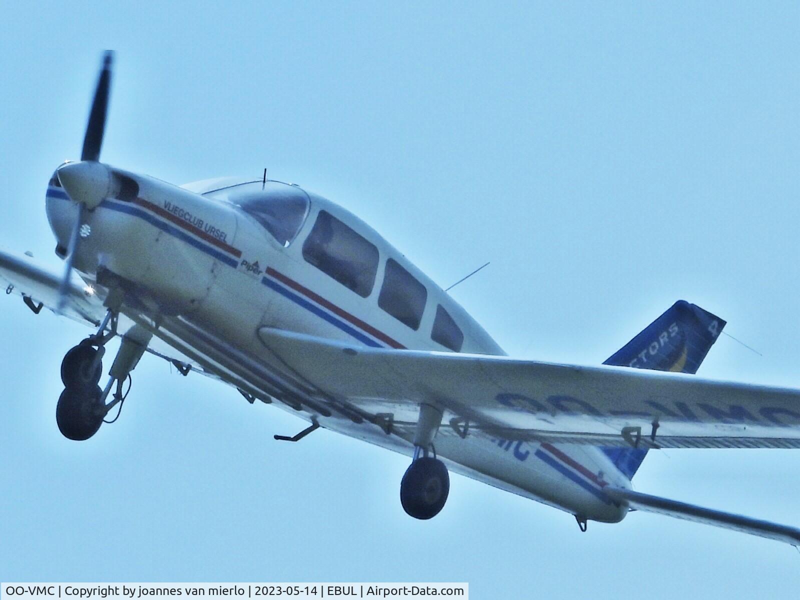 OO-VMC, 1996 Piper PA-28-161 C/N 2842016, On final