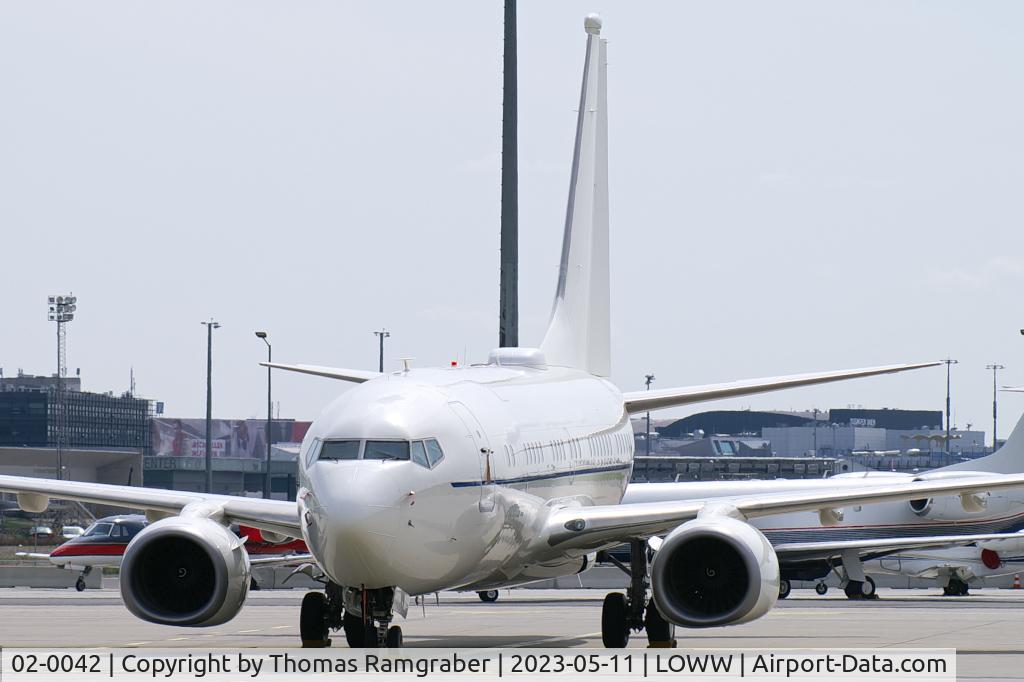 02-0042, 2003 Boeing C-40B (737-7FD BBJ) C/N 33500, USA - Air Force C-40B (B737-7FD BBJ)