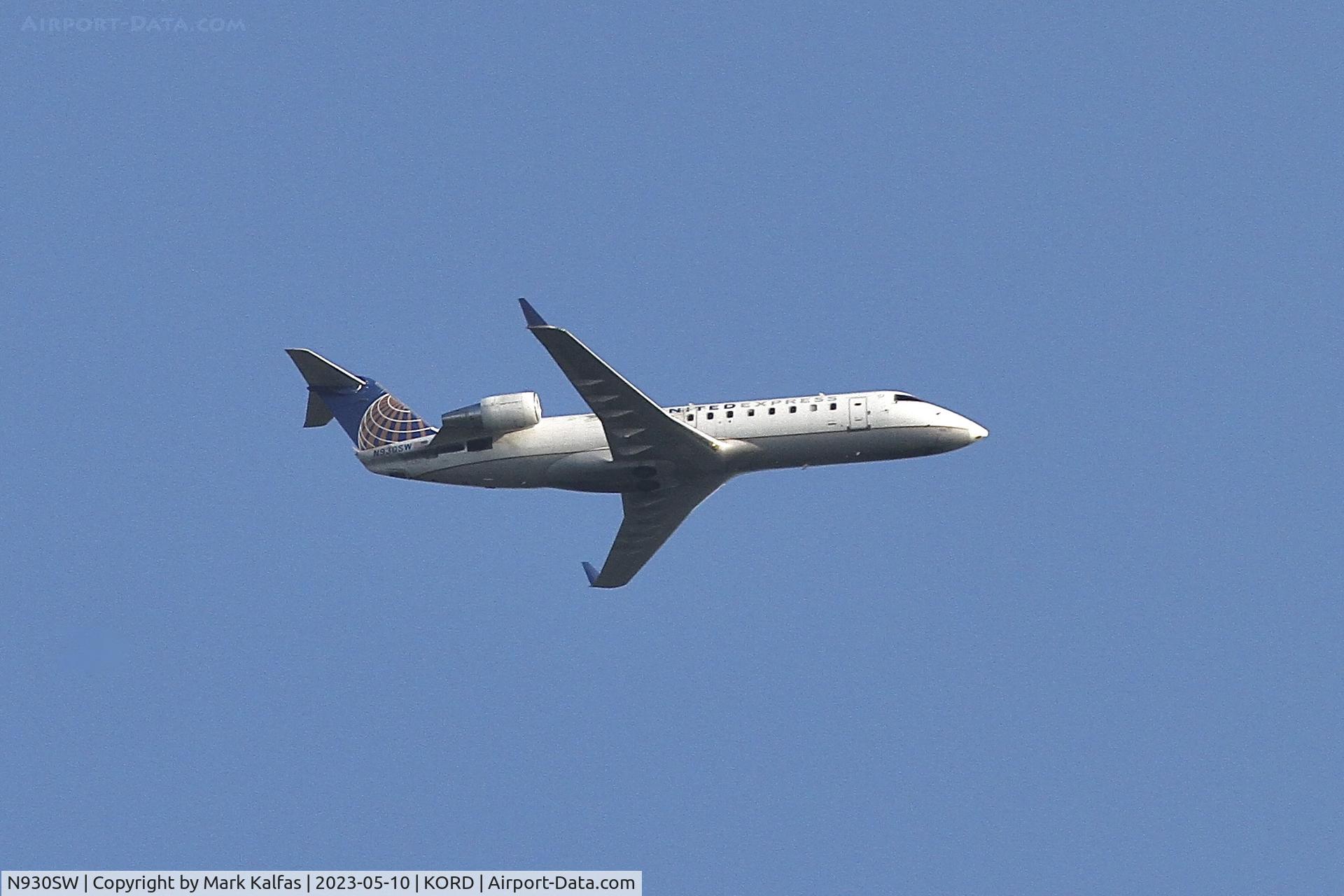 N930SW, 2002 Bombardier CRJ-200LR (CL-600-2B19) C/N 7713, SkyWest / United Express CRJ-200LR, N930SW operating as SKW4644 from CRW to ORD, on approach to O'Hare.