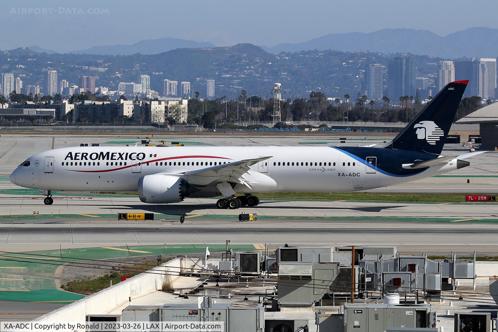 XA-ADC, 2016 Boeing 787-9 Dreamliner Dreamliner C/N 43860, at lax