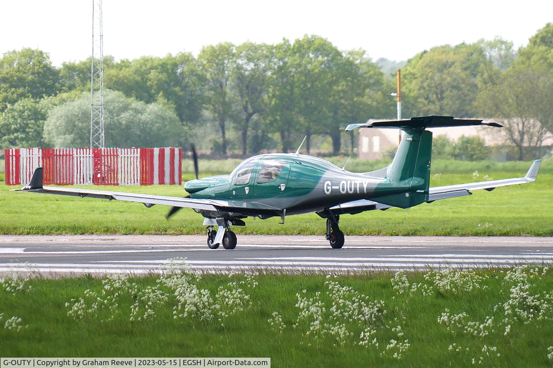 G-OUTY, 2023 Diamond DA-50C C/N 50.C.A.A.036, Departing from Norwich.