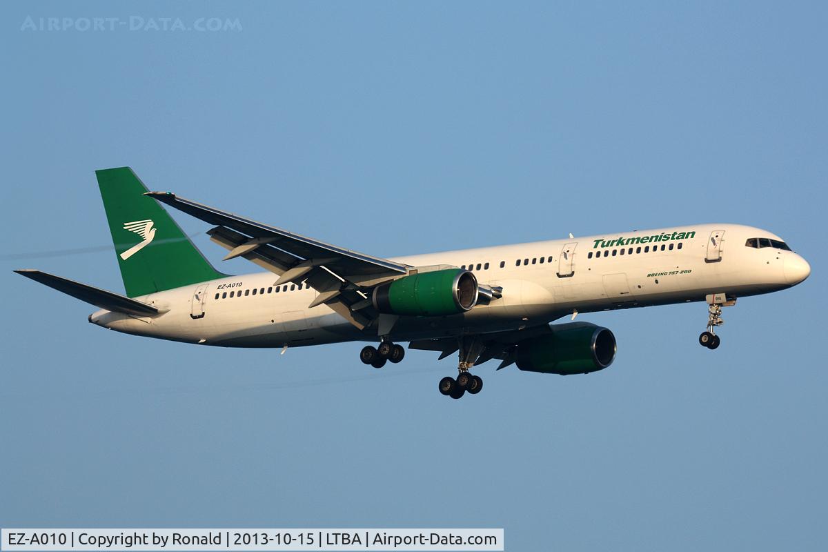 EZ-A010, 1991 Boeing 757-23A C/N 25345, at ist