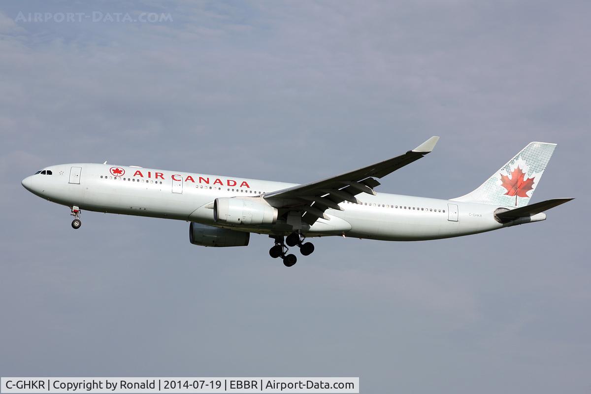 C-GHKR, 2001 Airbus A330-343 C/N 0400, at bru