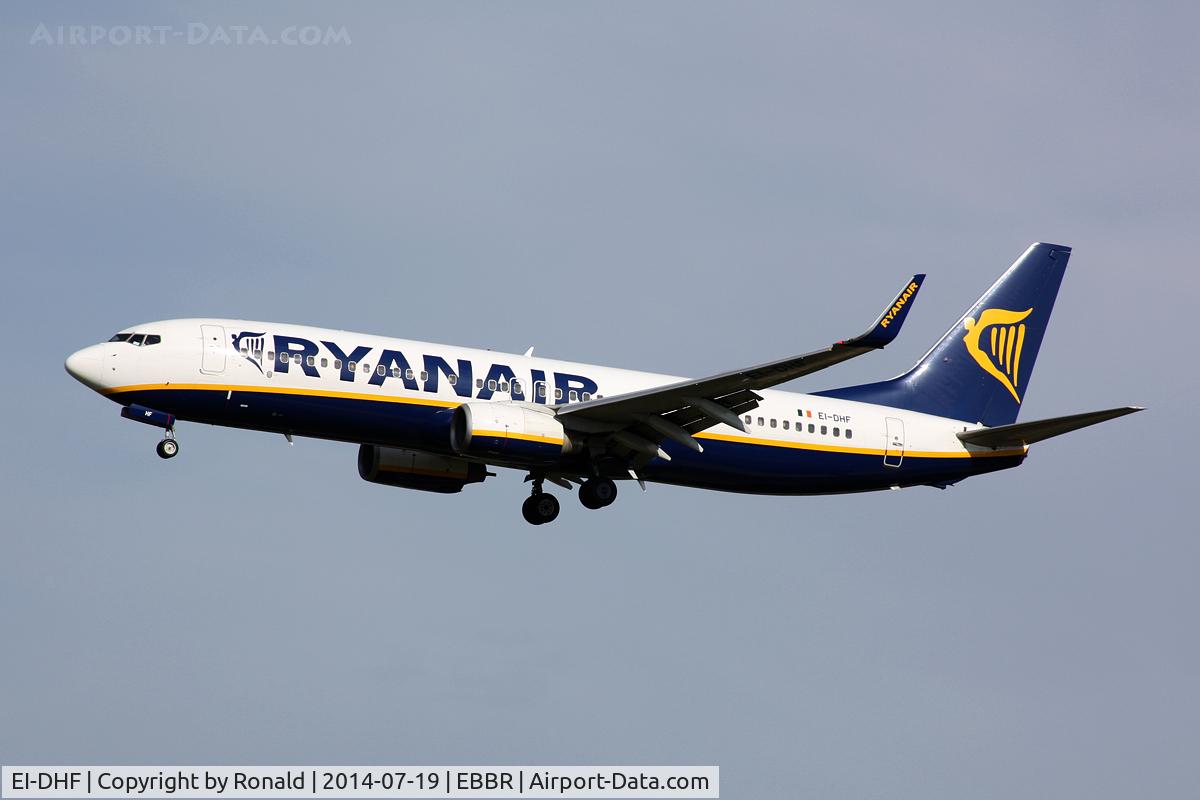 EI-DHF, 2005 Boeing 737-8AS C/N 33575, at bru