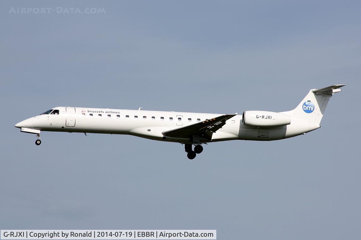 G-RJXI, 2001 Embraer EMB-145EP (ERJ-145EP) C/N 145454, at bru