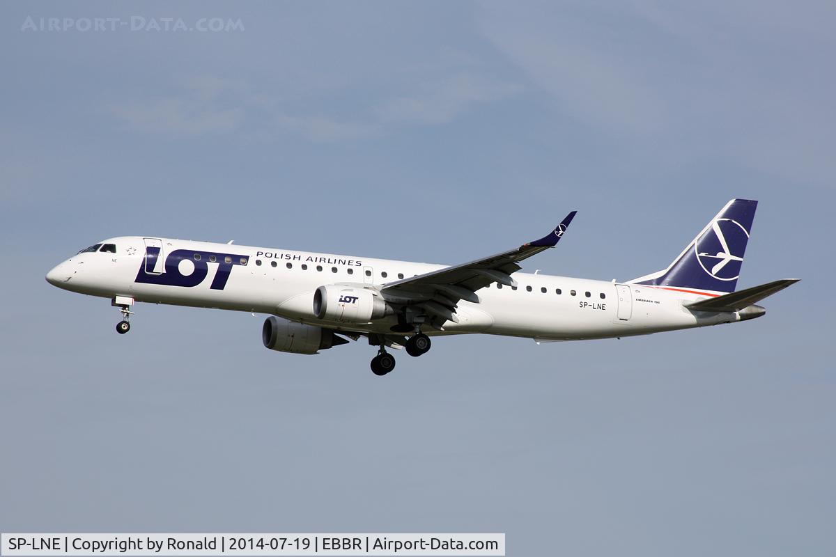 SP-LNE, 2012 Embraer 195LR (ERJ-190-200LR) C/N 19000583, at bru