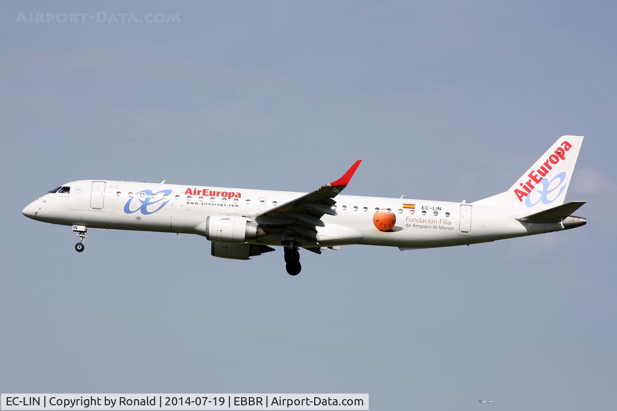EC-LIN, 2010 Embraer 195LR (ERJ-190-200LR) C/N 19000401, at bru