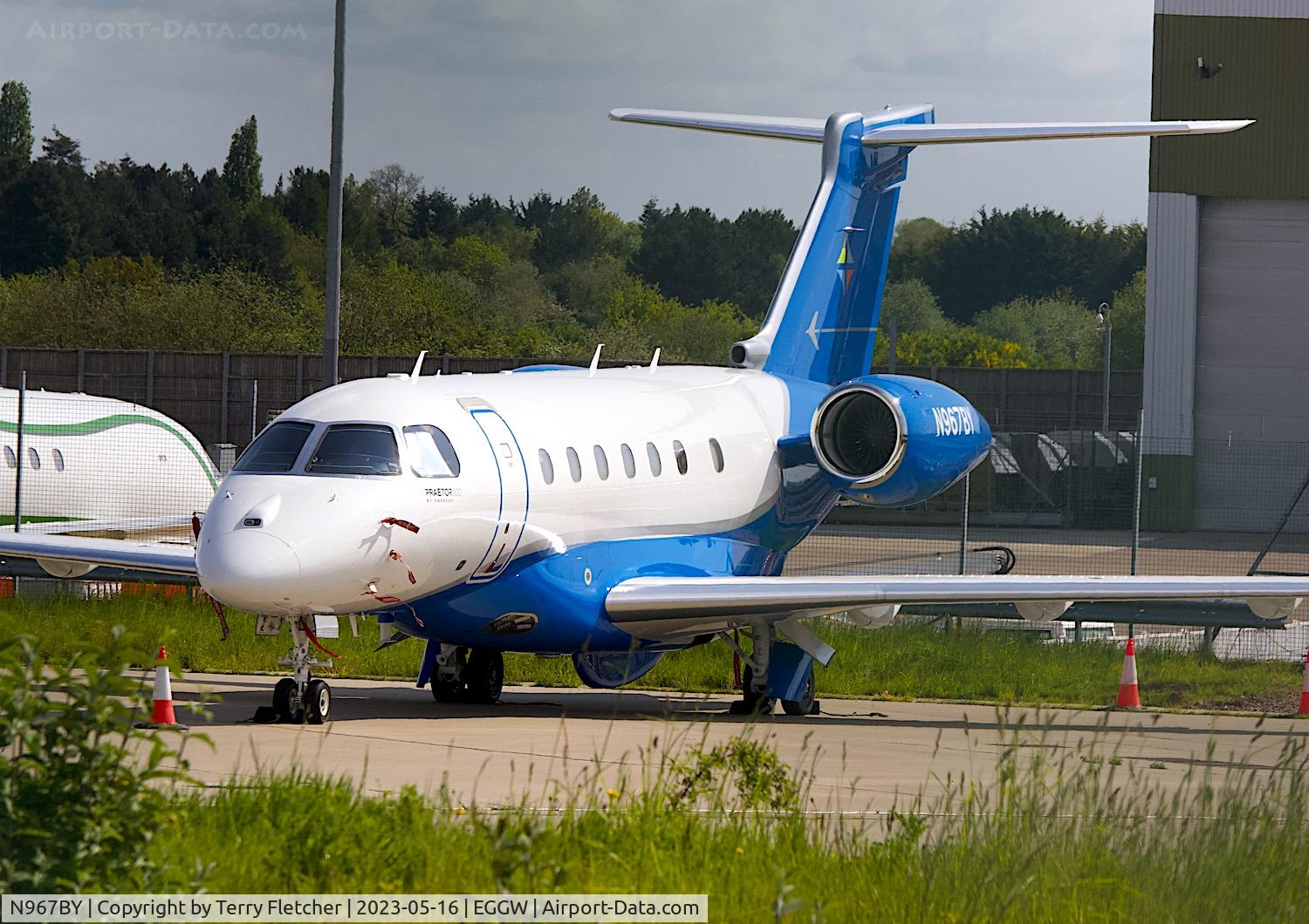 N967BY, 2021 Embraer EMB-550 Praetor 600 C/N 55020149, At Luton