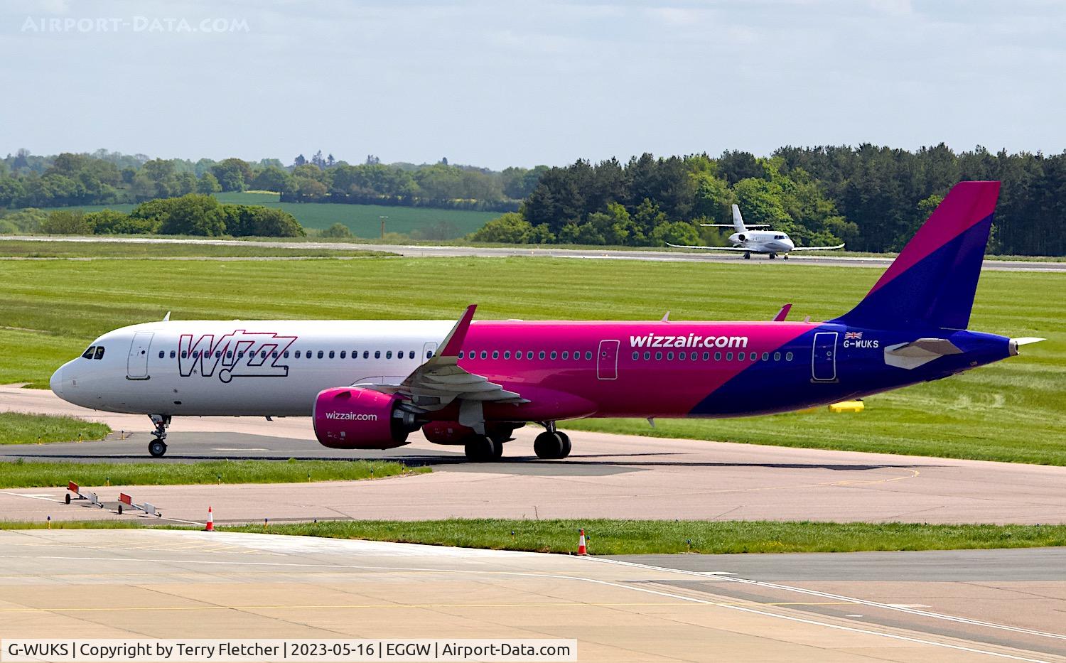 G-WUKS, 2022 Airbus A321-271NX C/N 10891, At Luton