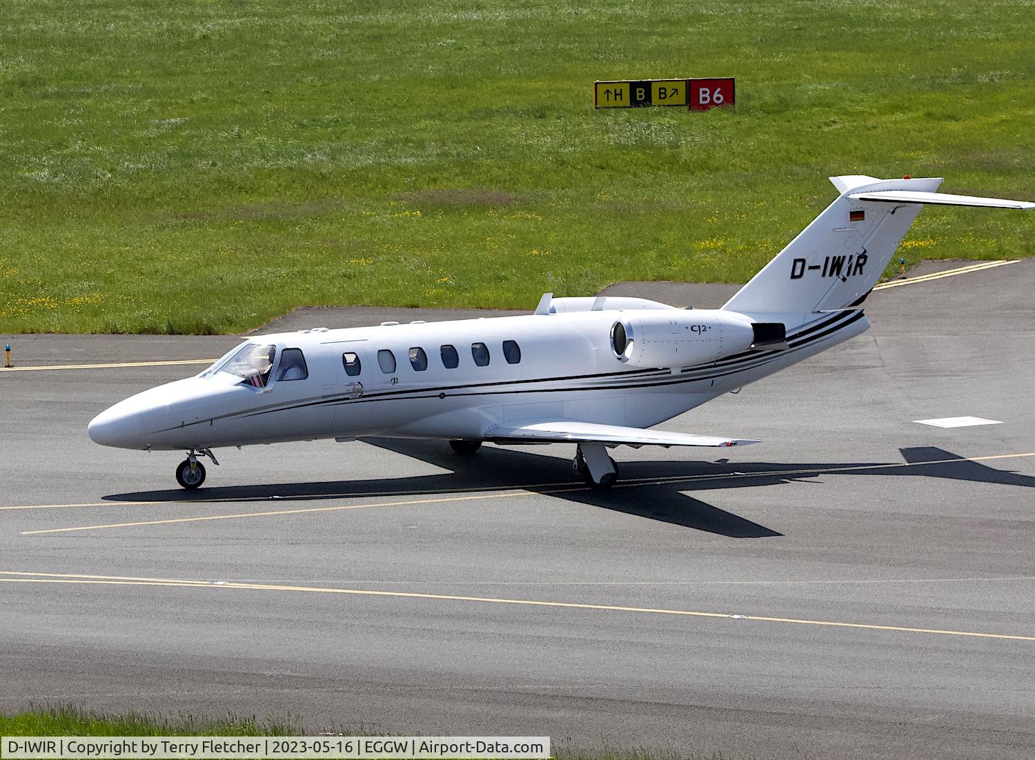 D-IWIR, 2002 Cessna 525A CitationJet CJ2 C/N 525A-0102, At Luton