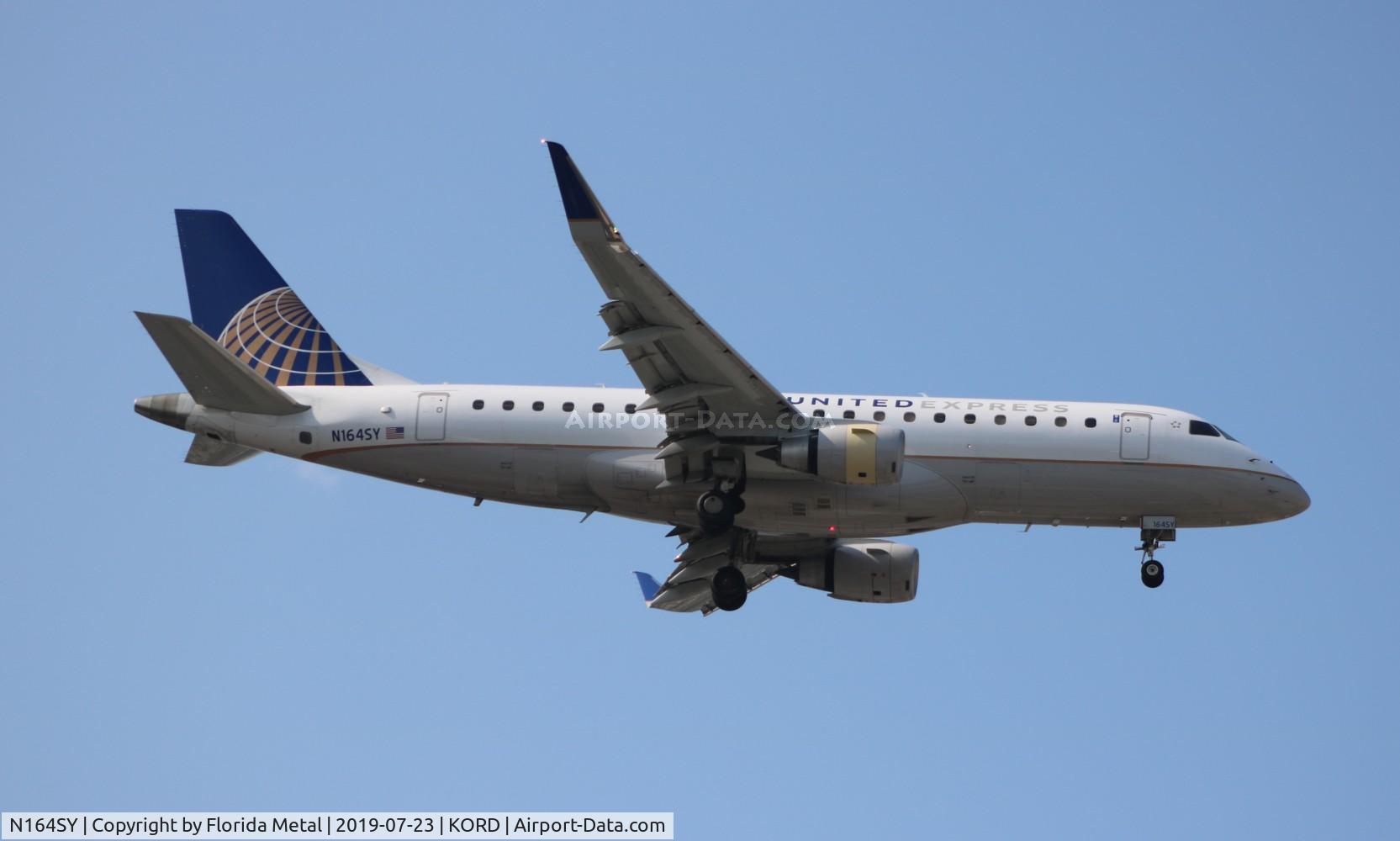 N164SY, 2016 Embraer 175LR (ERJ-170-200LR) C/N 17000603, SKW/UE E175 zx